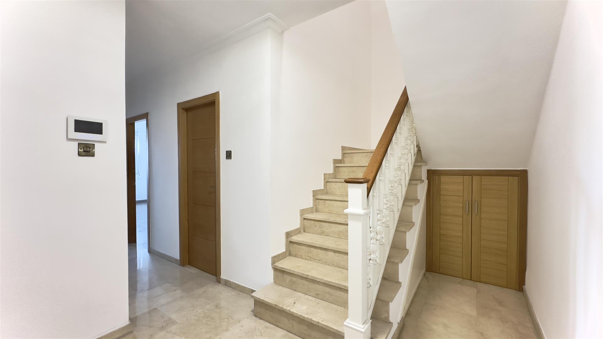 Image of Apartment - 3 Bedrooms - 2 Bathrooms for Sale in Gardiner's View-Gibraltar, Image 12